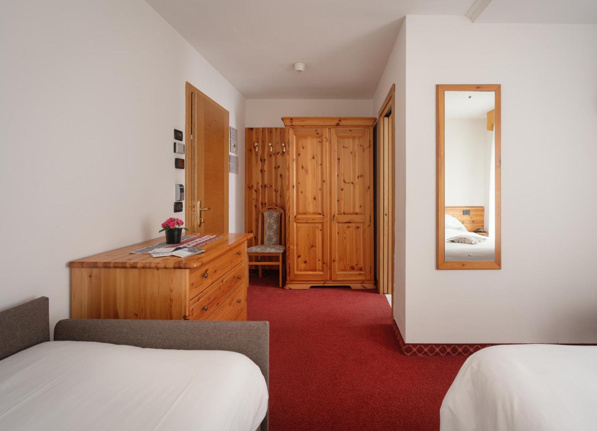 Hotel Villa Emma Madonna Exteriér fotografie